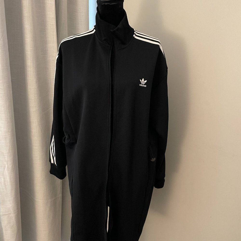 ADIDAS KNEE LENGTH DRESS/JACKET SIDE POCKETS SIZE L (LIKE NEW)